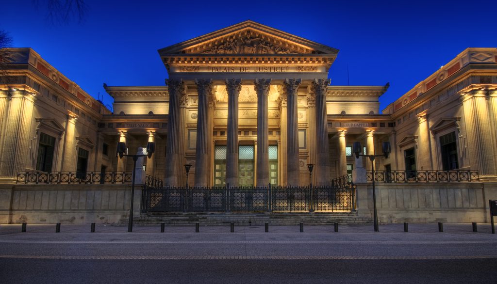 Palacio_de_Justicia_Nimes