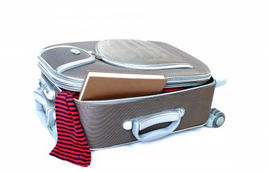 travel-suitcase-holiday