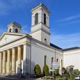 800px-Église_Saint-Louis_(façade_droite)_-_La_Roche-sur-Yon