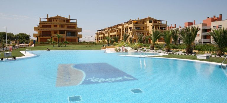ALCOCEBER-BEACH-RESORT-768x509