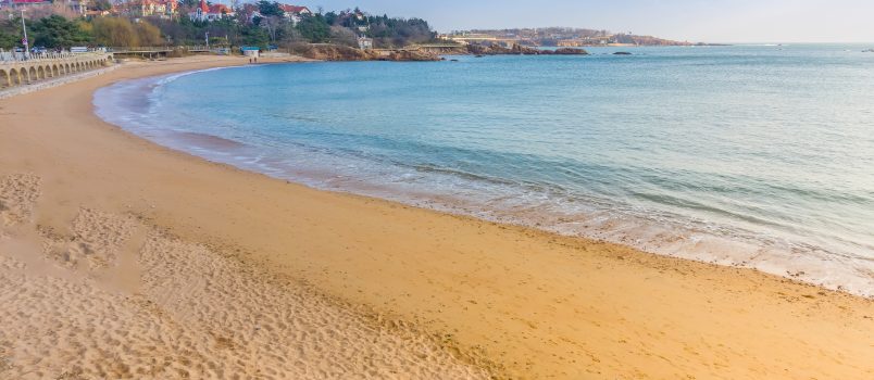 Plage de sable fin dans le sud de la France - Dernière minute