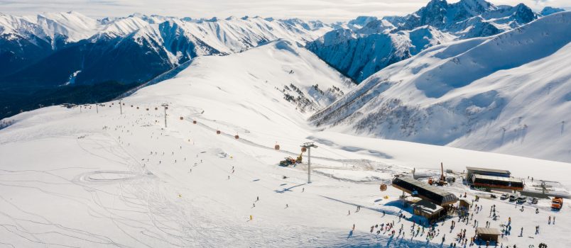 Vue aerienne station de ski